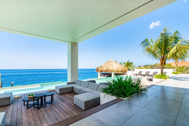 Coral Estate – Villa met spectaculair zeezicht en privé strand