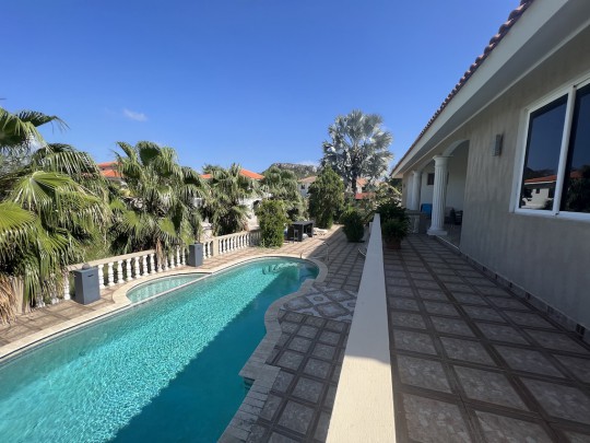 Blue Bay BR-28 - Beautiful villa overlooking the golf course
