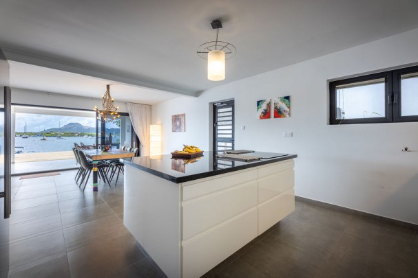Brakkeput Abou – Beautiful apartment right on the Spanish Water