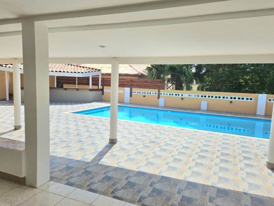 Otrobanda - Completely renovated and spacious 4 bedroom apartment 