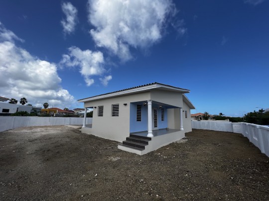 Grote Berg - Home on a spacious plot for rent
