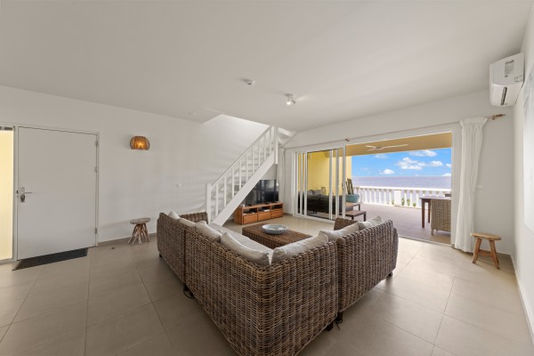 Blue Bay - Spectacular Oceanfront Penthouse fit for vacation rental