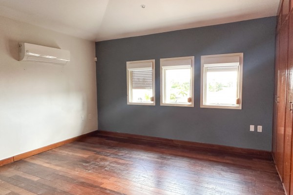 Pos Cabai - Wonderful, centrally located family house with 5 bedrooms