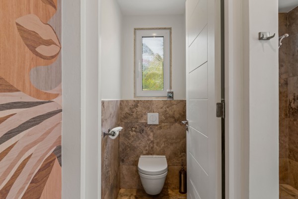 Blue Bay BT 06 – ‘Fifty shades of Blue’ Luxury Oceanview Villa