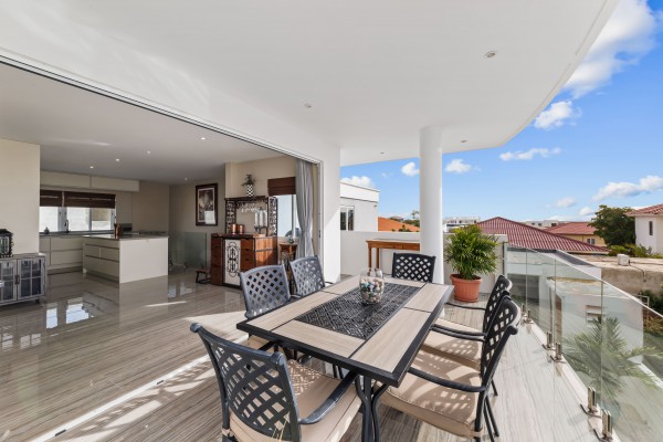 Grote Berg Tropical Paradise with Proven Rental Income