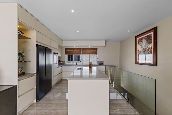 Grote Berg Tropical Paradise with Proven Rental Income