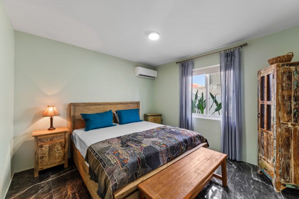 Grote Berg Tropical Paradise with Proven Rental Income