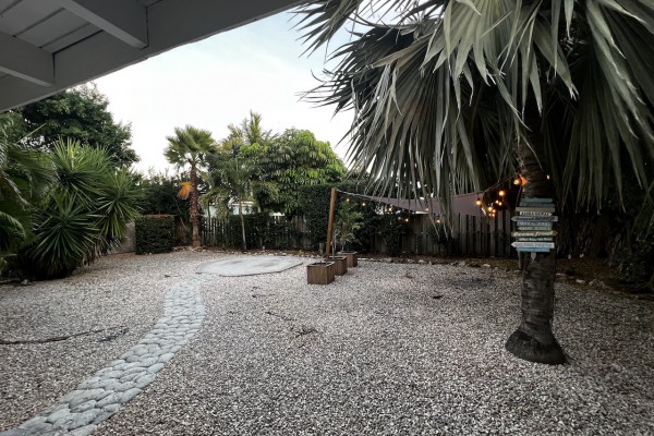 Grote Berg – Light, spacious 4-bedroom house Kaya Butuela
