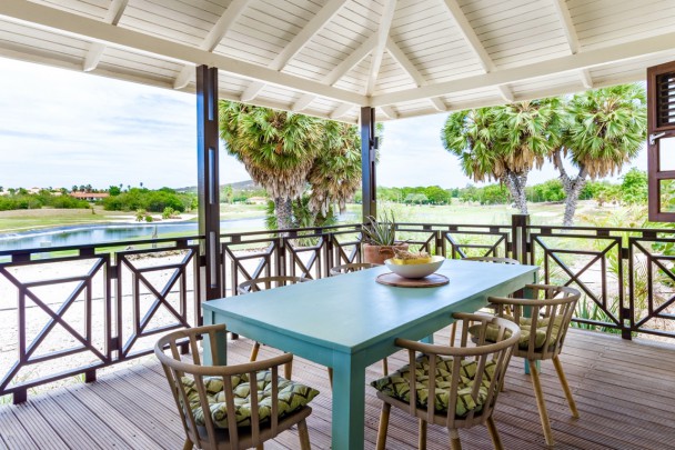 Prachtige villa aan de golfbaan van het Blue Bay Golf & Beach Resort