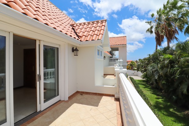  Luxury House with flat for sale in Cas Grandi Curaçao