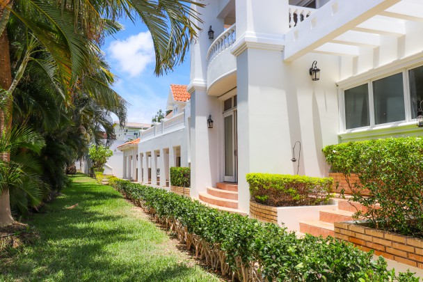  Luxury House with flat for sale in Cas Grandi Curaçao