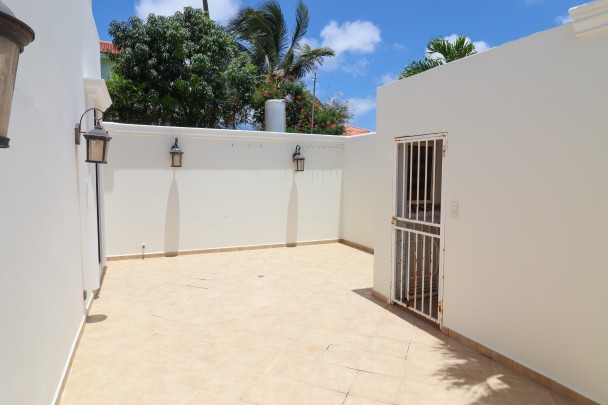  Luxury House with flat for sale in Cas Grandi Curaçao