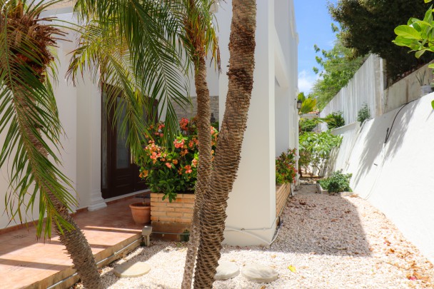  Luxury House with flat for sale in Cas Grandi Curaçao