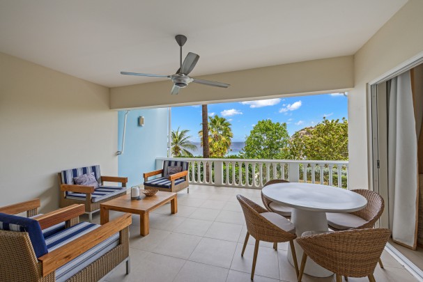 Blue Bay Ocean - Sea view apartment with good rental potential