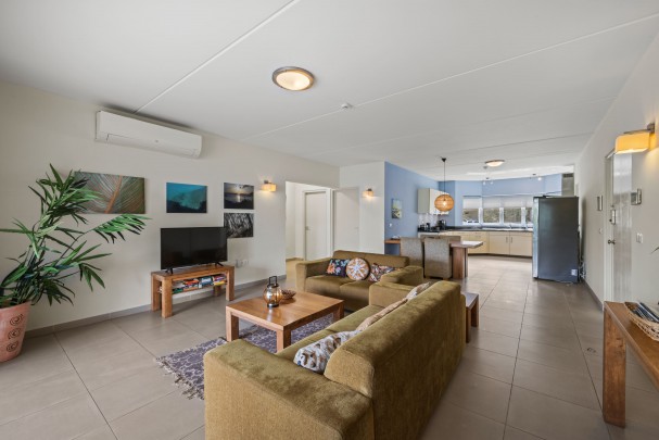 Blue Bay Ocean - Sea view apartment with good rental potential