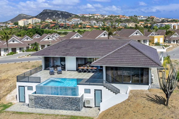 Carouselimage Curacao 2135