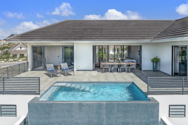 Luxe 4-Slaapkamer Villa met Golfzicht – Blue Bay Resort