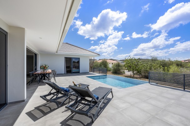 Luxe 4-Slaapkamer Villa met Golfzicht – Blue Bay Resort