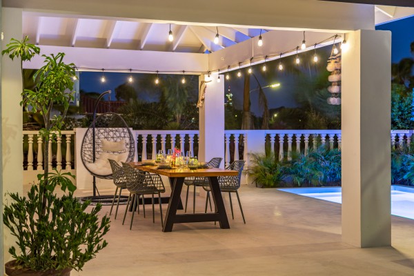 Vista Royal - Stylish, modern villa in a prime location in Jan Thiel