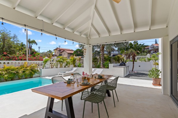 Vista Royal - Stylish, modern villa in a prime location in Jan Thiel