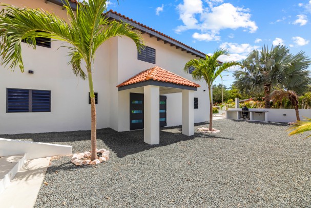Vista Royal - Stylish, modern villa in a prime location in Jan Thiel