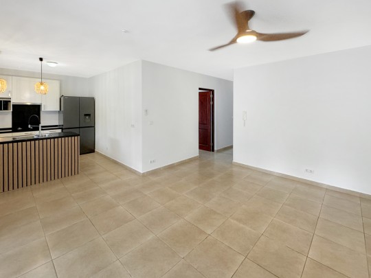 Spacious apartment with pool for rent in Jan Thiel - near beaches!