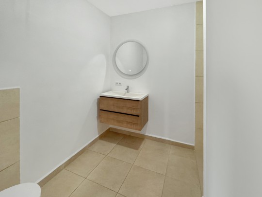 Spacious apartment with pool for rent in Jan Thiel - near beaches!