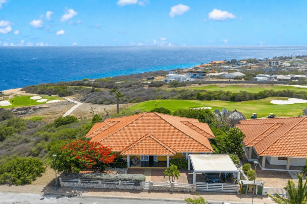 Blue Bay BB-08 - Ocean View Villa with Year-Round Sunset Views