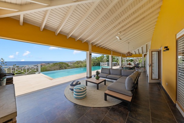 Blue Bay BB-08 - Ocean View Villa with Year-Round Sunset Views