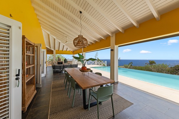 Blue Bay BB-08 - Ocean View Villa with Year-Round Sunset Views
