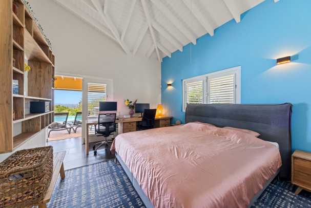 Blue Bay BB-08 - Ocean View Villa with Year-Round Sunset Views