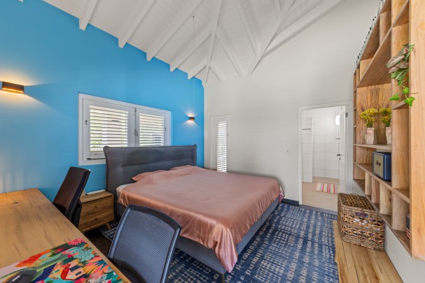 Blue Bay BB-08 - Ocean View Villa with Year-Round Sunset Views