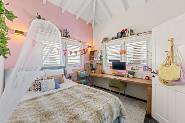 Blue Bay BB-08 - Ocean View Villa with Year-Round Sunset Views