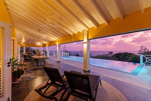 Blue Bay BB-08 - Ocean View Villa with Year-Round Sunset Views