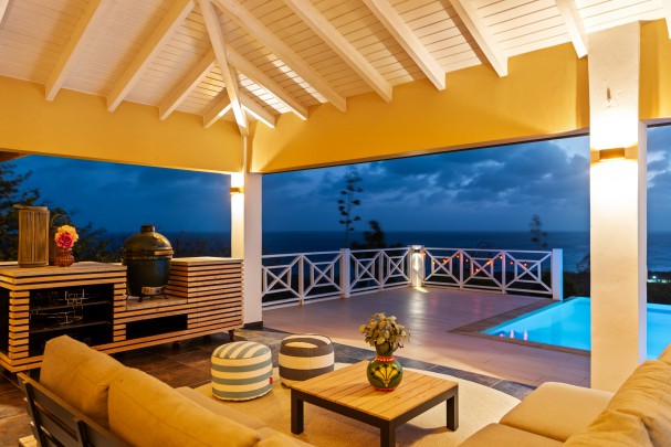 Blue Bay BB-08 - Ocean View Villa with Year-Round Sunset Views