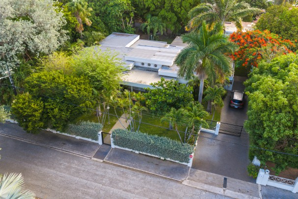 xclusive Detached Villa with Guest House on a Spacious Lot in Mahaai