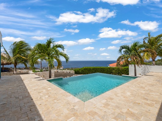 Blue Bay BT 06 &ndash; &lsquo;Fifty shades of Blue&rsquo; Luxury Oceanview Villa