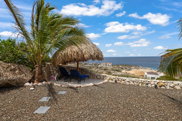 Blue Bay BT 06 – ‘Fifty shades of Blue’ Luxury Oceanview Villa