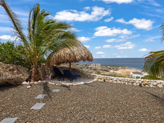 Blue Bay BT 06 &ndash; &lsquo;Fifty shades of Blue&rsquo; Luxury Oceanview Villa