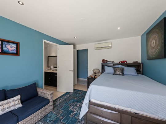 Blue Bay BT 06 &ndash; &lsquo;Fifty shades of Blue&rsquo; Luxury Oceanview Villa