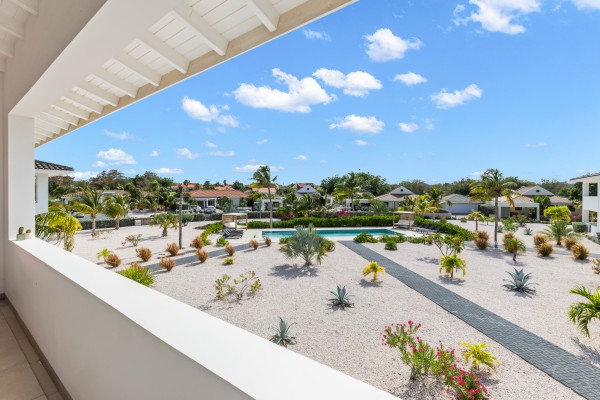Blue Bay Resort | Modern unfurnished apartment in a green setting