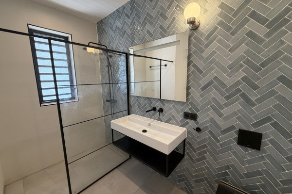 Blue Bay Resort | Modern unfurnished apartment in a green setting