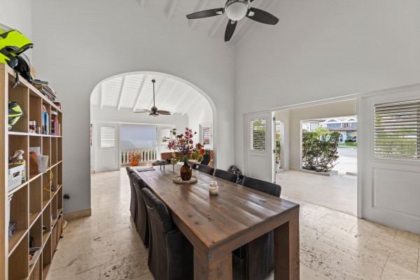 Blue Bay BD61 - Spacious Villa with Guest Apartment