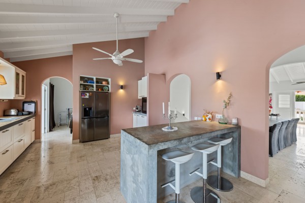 Blue Bay BD61 - Spacious Villa with Guest Apartment