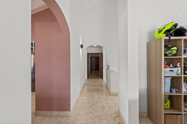 Blue Bay BD61 - Spacious Villa with Guest Apartment