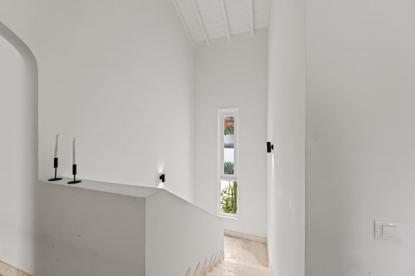 Blue Bay BD61 - Spacious Villa with Guest Apartment