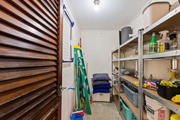 Emmastad | Tropische villa met gastenverblijf op ruim perceel