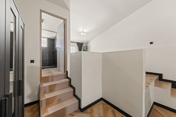 Investment property with 12 renovated apartments in Otrobanda