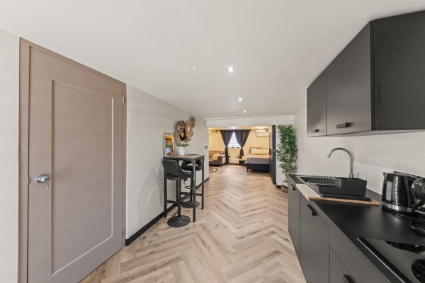 Investment property with 12 renovated apartments in Otrobanda