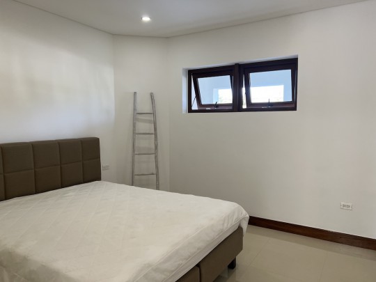 Modern 3-slaapkamer appartement te huur in gated resort